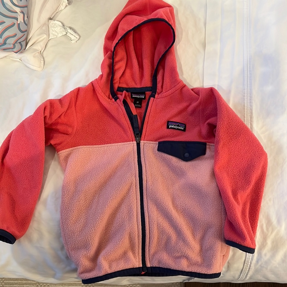 3t pink patagonia zip up fleece with hood